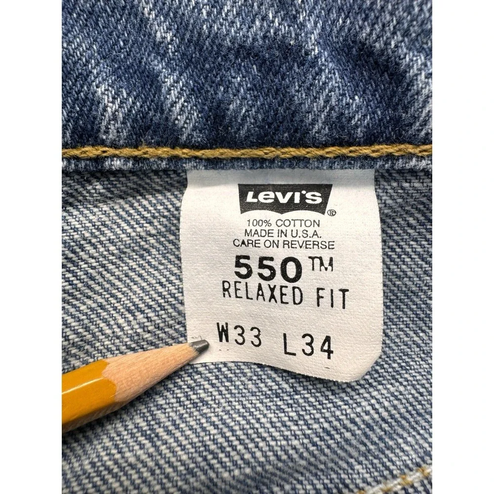 Levis jeans description